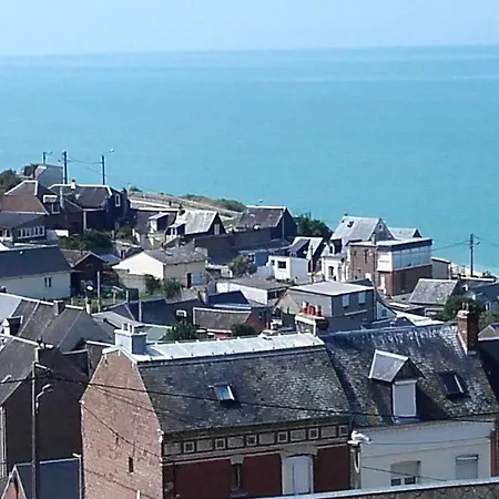 Apartman Studio In With Wonderful Sea View Furnished Garden And Wifi 500 M From The Beach