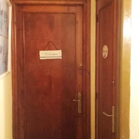 Studio In With Wonderful Sea View Furnished Garden And Wifi 500 M From The Beach شقة أولت